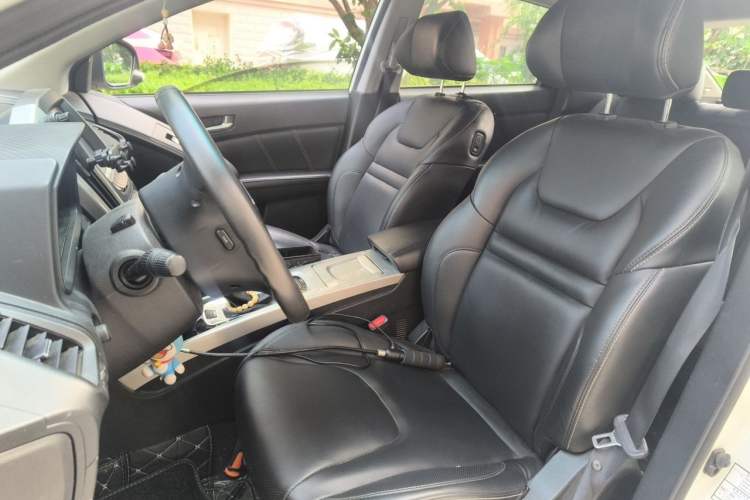 Used Luxgen U6 SUV 2015 1.8T Fashion Edition Left Front Seat