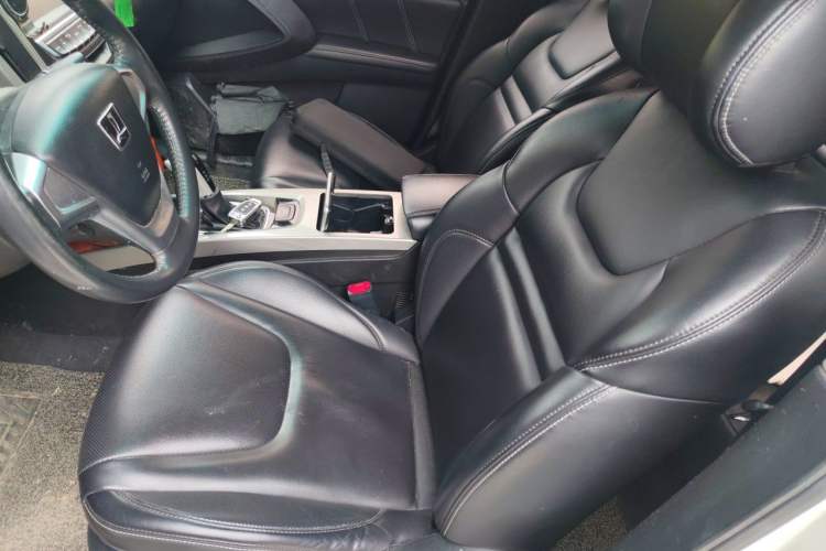 Used Luxgen U6 SUV 2015 1.8T Fashion Edition Left Front Seat