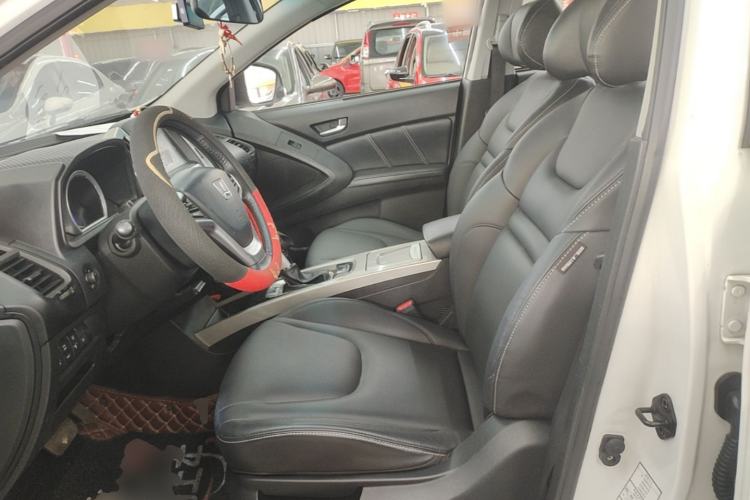 Used Luxgen U6 SUV 2015 1.8T ZhiZun Model Left Front Seat