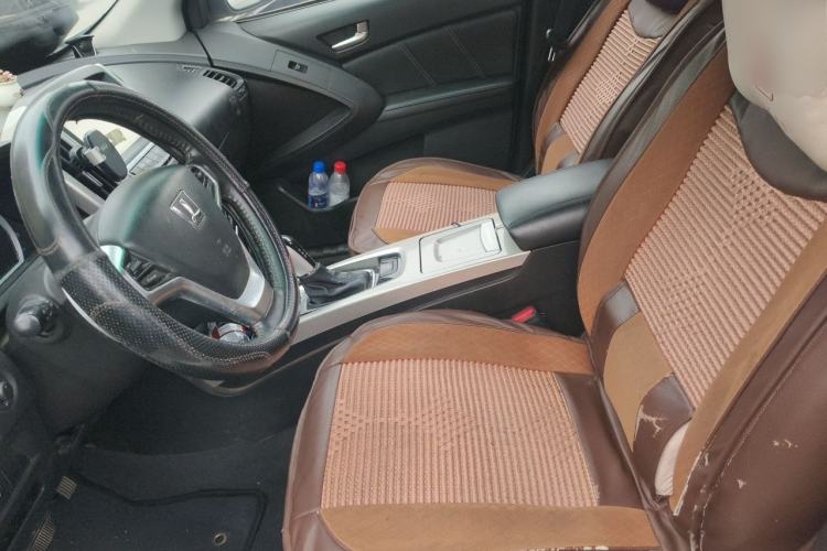 Used Luxgen U6 SUV 2015 1.8T ZhiZun Model Left Front Seat