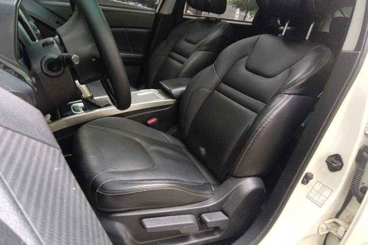 Used Luxgen U6 SUV 2015 1.8T Fashion Edition Left Front Seat