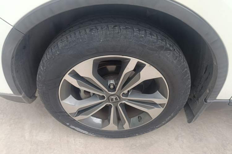 Used Luxgen U6 SUV 2015 1.8T Charm Model Left Front Wheel Hub
