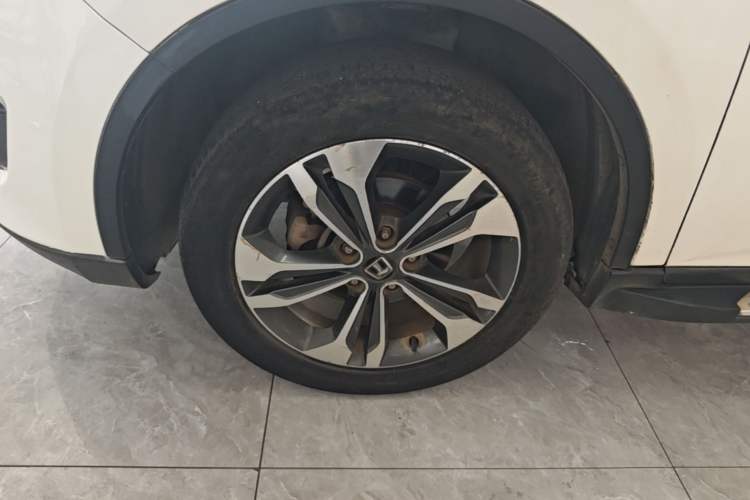 Used Luxgen U6 SUV 2015 1.8T New Innovation Upgrade Left Front Wheel Hub