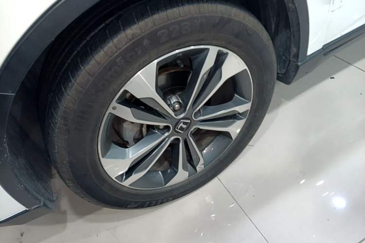 Used Luxgen U6 SUV 2015 1.8T Enhanced Charm Edition Left Front Wheel Hub