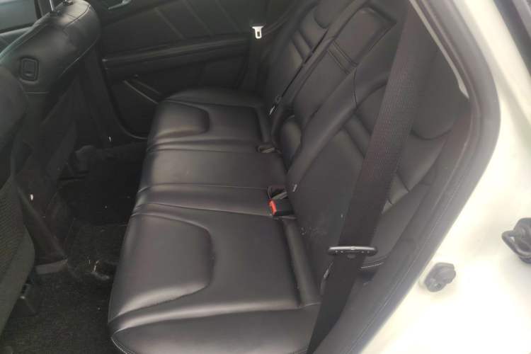 Used Luxgen U6 SUV 2015 1.8T Enhanced Charm Edition Left Rear Seat