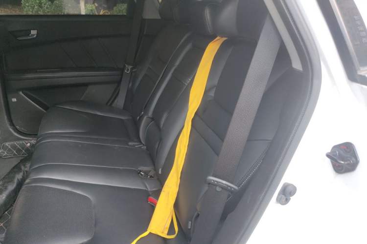 Used Luxgen U6 SUV 2015 1.8T Fashion Edition Left Rear Seat