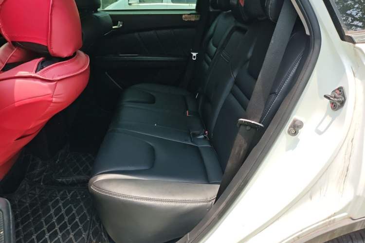 Used Luxgen U6 SUV 2015 1.8T Fashion Edition Left Rear Seat