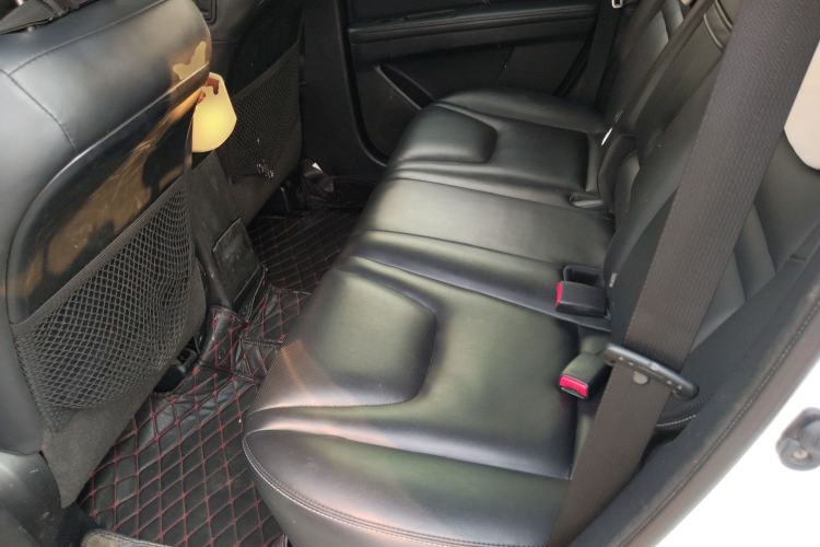 Used Luxgen U6 SUV 2015 1.8T Fashion Edition Left Rear Seat