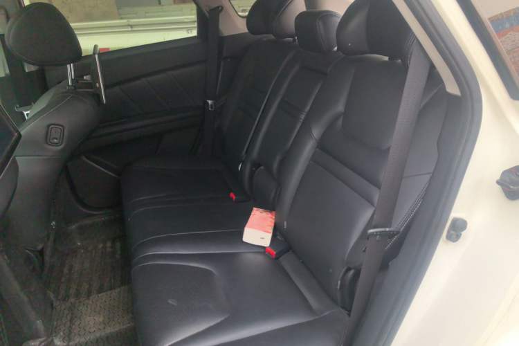 Used Luxgen U6 SUV 2015 1.8T Fashion Edition Left Rear Seat