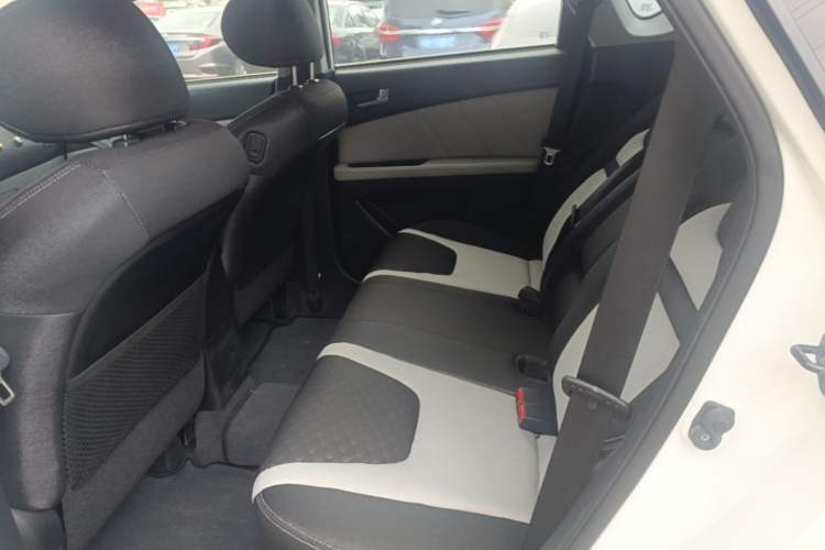 Used Luxgen U6 SUV 2015 1.8T Charm Model Left Rear Seat