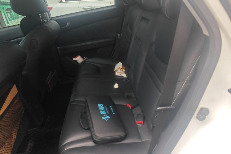 Used Luxgen U6 SUV 2015 1.8T Fashion Edition Left Rear Seat