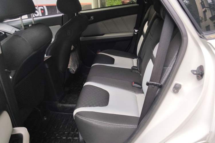 Used Luxgen U6 SUV 2015 1.8T Charm Model Left Rear Seat