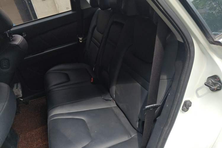 Used Luxgen U6 SUV 2015 1.8T Fashion Edition Left Rear Seat