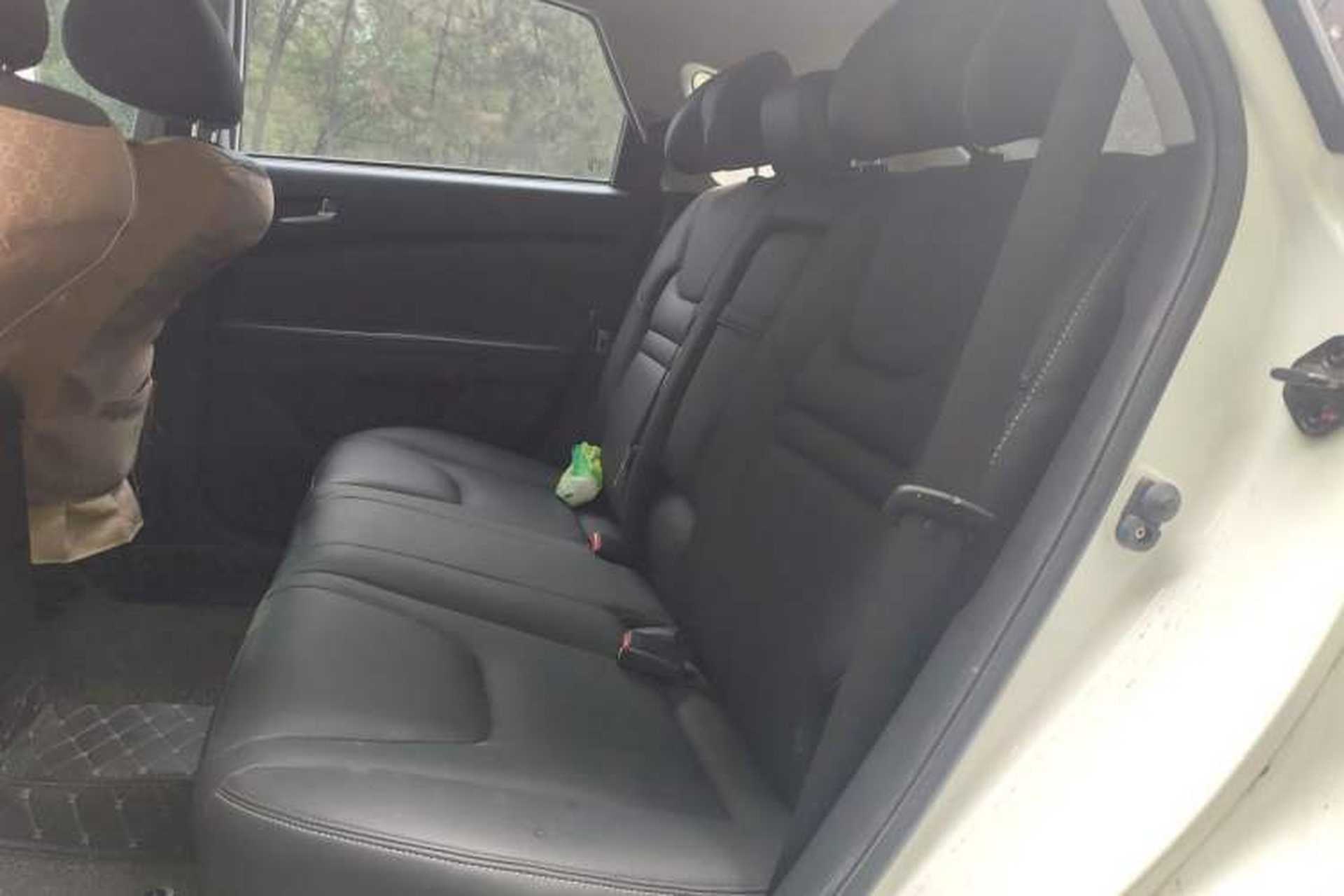 Used Luxgen U6 SUV 2015 1.8T Fashion-Upgraded Model Left Rear Seat
