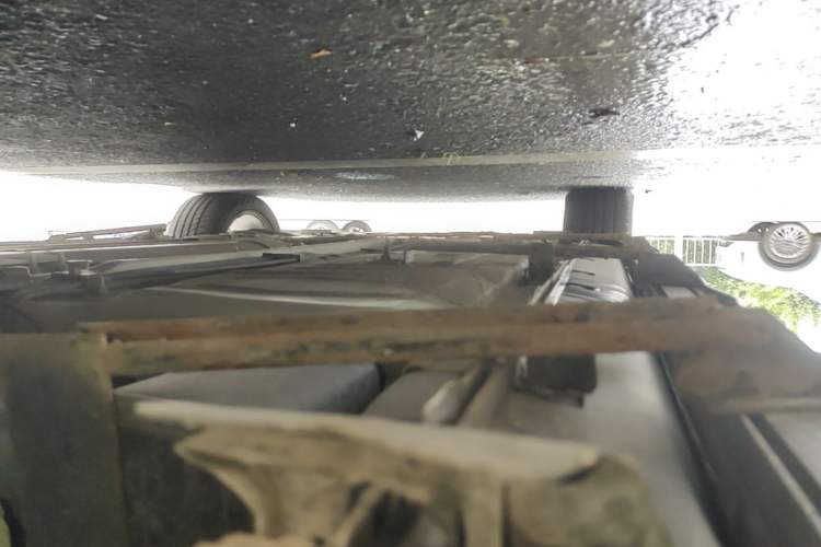 Used Luxgen U6 SUV 2015 1.8T Fashion Edition Left Side Sill