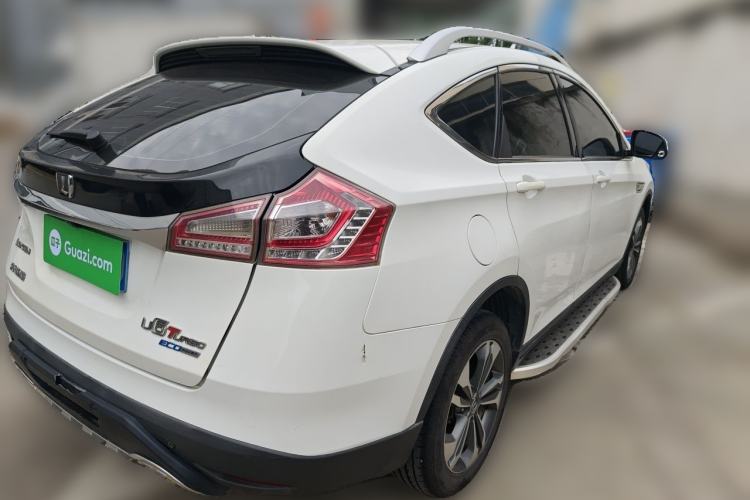 Used Luxgen U6 SUV 2015 1.8T Fashion Edition Rear Right 45 Deg