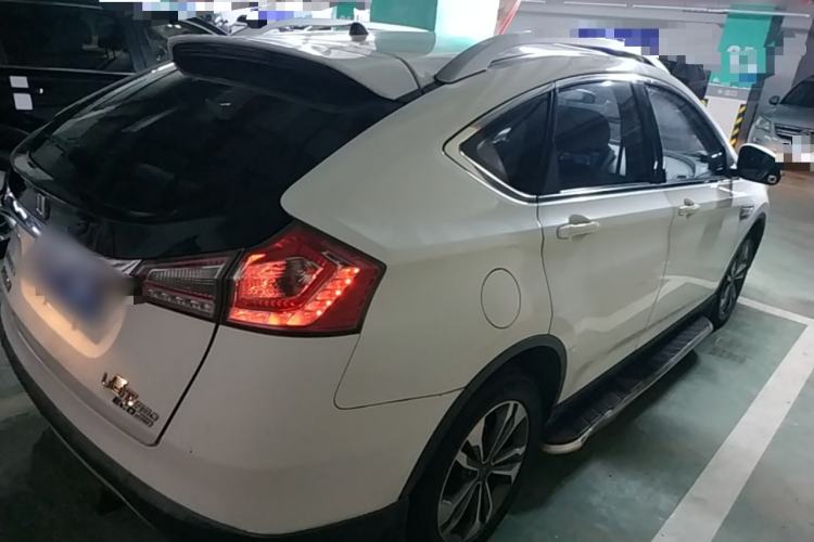 Used Luxgen U6 SUV 2015 1.8T Fashion Edition Rear Right 45 Deg