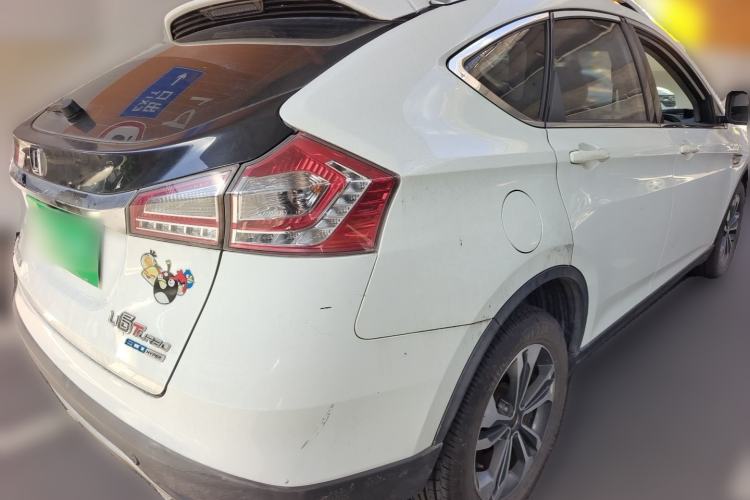 Used Luxgen U6 SUV 2015 1.8T Fashion Edition Rear Right 45 Deg