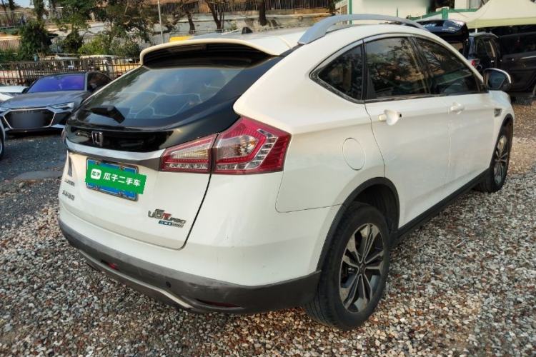 Used Luxgen U6 SUV 2015 1.8T Fashion Edition Rear Right 45 Deg