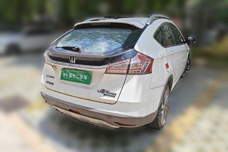 Used Luxgen U6 SUV 2015 1.8T Fashion Edition Rear Right 45 Deg