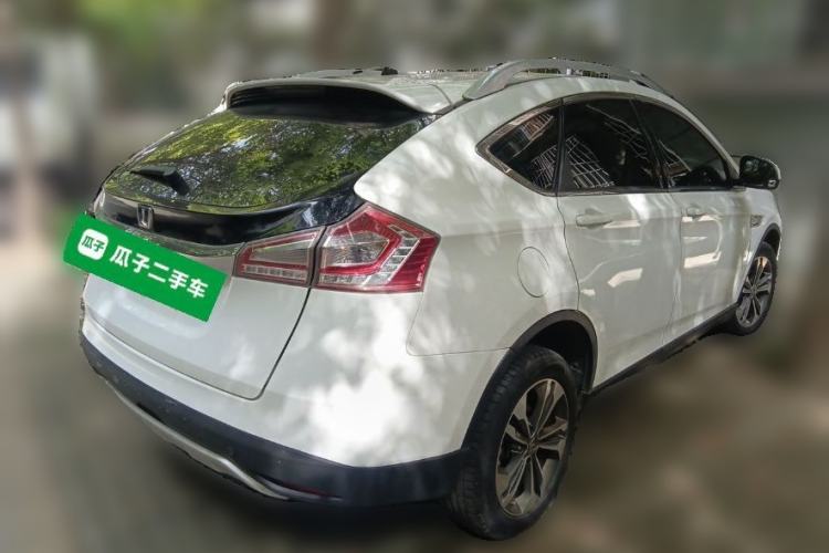Used Luxgen U6 SUV 2015 1.8T Fashion Edition Rear Right 45 Deg