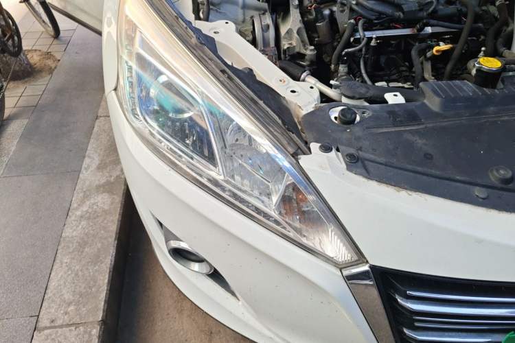 Used Luxgen U6 SUV 2015 1.8T Fashion Edition Right Front Headlight