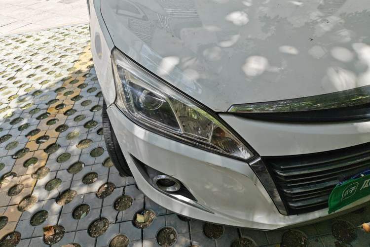 Used Luxgen U6 SUV 2015 1.8T Fashion Edition Right Front Headlight