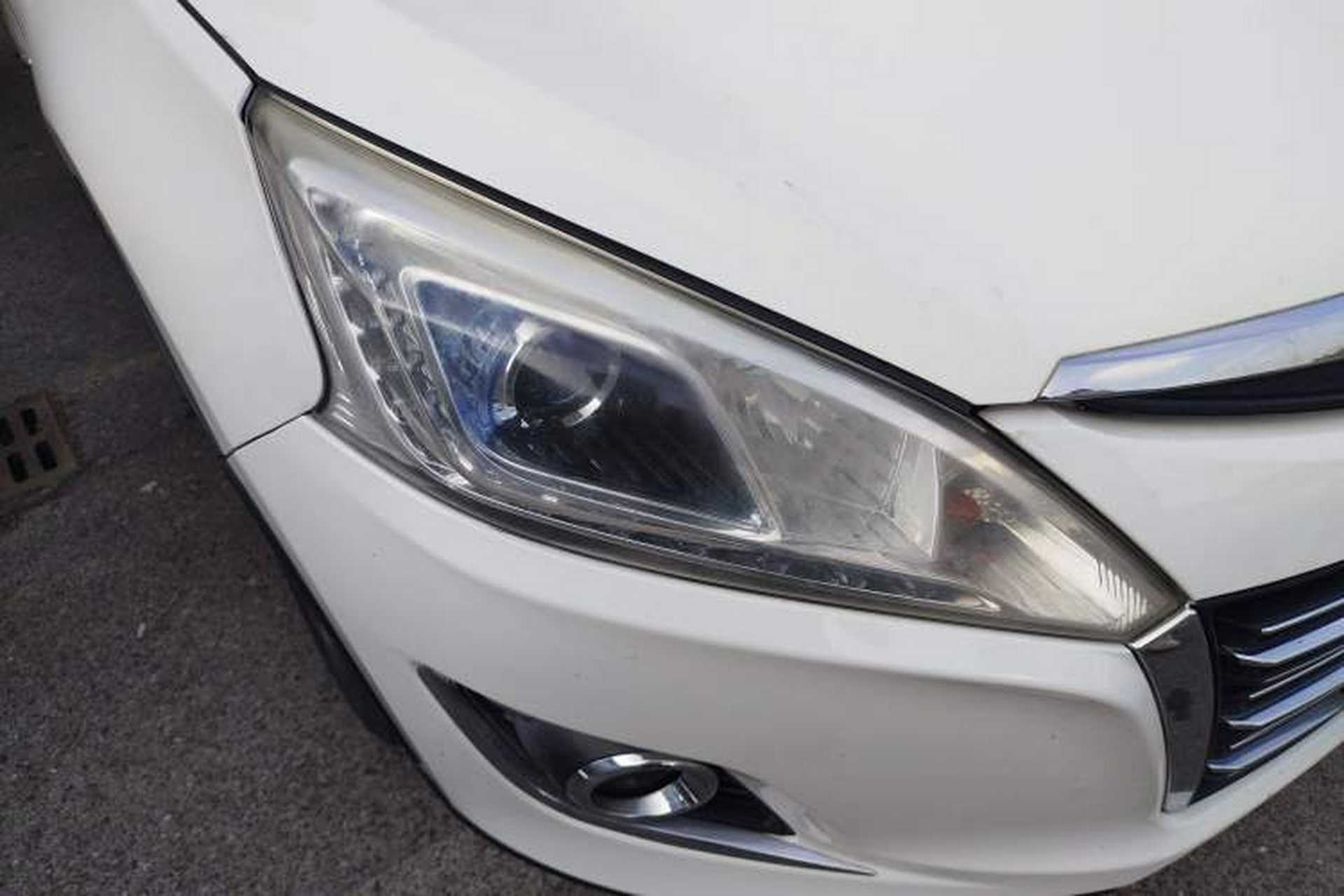Used Luxgen U6 SUV 2015 1.8T Fashion Edition Right Front Headlight
