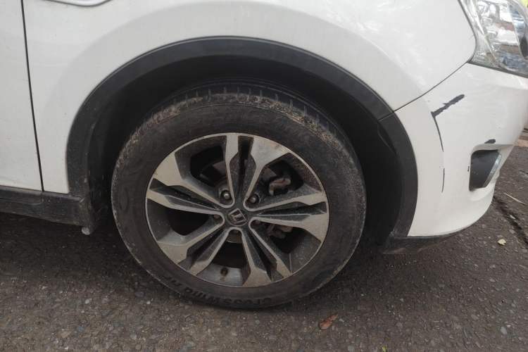 Used Luxgen U6 SUV 2015 1.8T Fashion Edition Right Front Wheel Hub