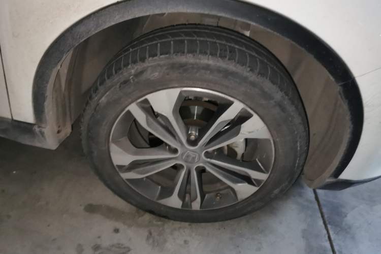 Used Luxgen U6 SUV 2015 1.8T New Innovation Upgrade Right Front Wheel Hub