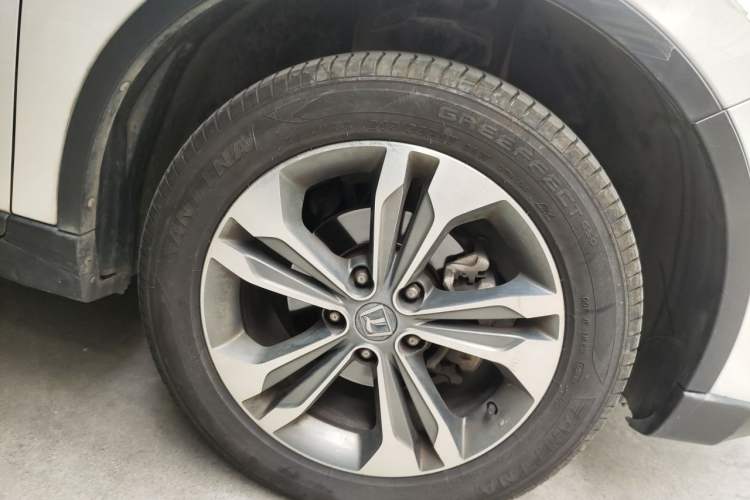 Used Luxgen U6 SUV 2015 1.8T ZhiZun Model Right Front Wheel Hub