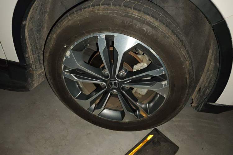 Used Luxgen U6 SUV 2015 1.8T ZhiZun Model Right Front Wheel Hub