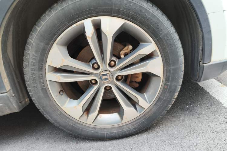 Used Luxgen U6 SUV 2015 1.8T New Innovation Upgrade Right Front Wheel Hub