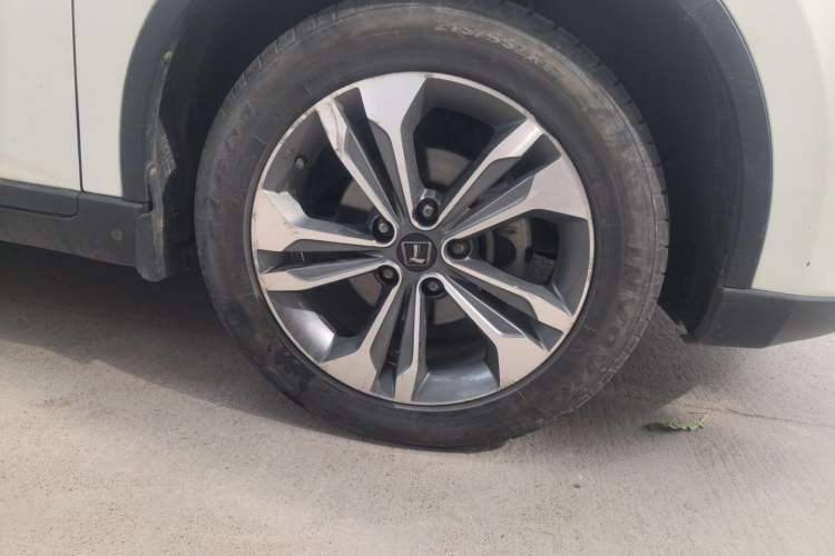 Used Luxgen U6 SUV 2015 1.8T Fashion Edition Right Front Wheel Hub