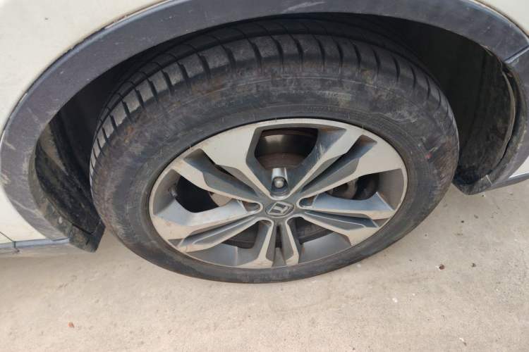 Used Luxgen U6 SUV 2015 1.8T Fashion Edition Right Front Wheel Hub