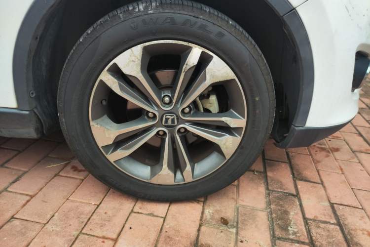 Used Luxgen U6 SUV 2015 1.8T Fashion Edition Right Front Wheel Hub