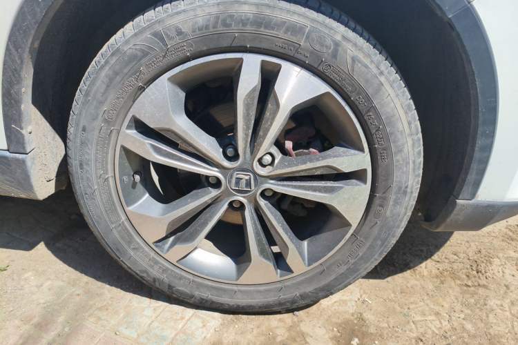 Used Luxgen U6 SUV 2015 1.8T Fashion-Upgraded Model Right Front Wheel Hub