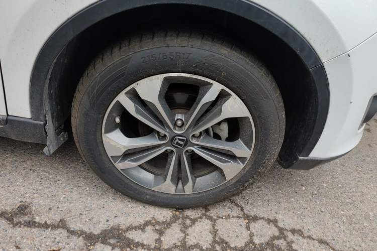 Used Luxgen U6 SUV 2015 1.8T Fashion-Upgraded Model Right Front Wheel Hub