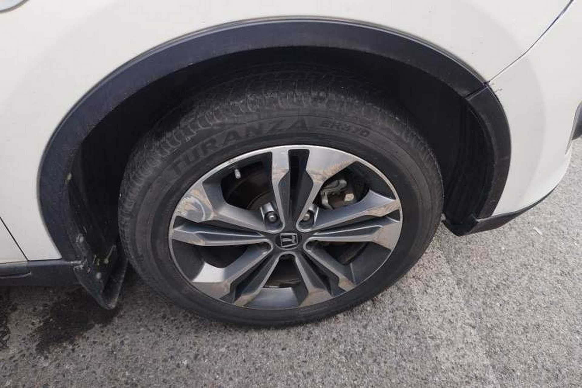 Used Luxgen U6 SUV 2015 1.8T Fashion Edition Right Front Wheel Hub