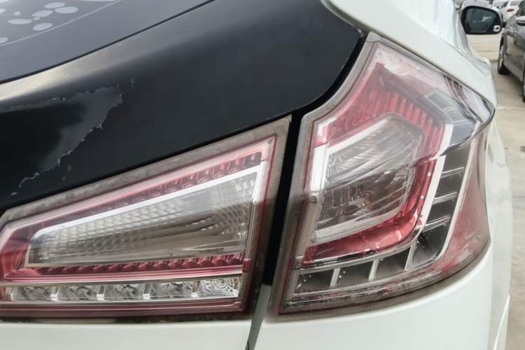 Used Luxgen U6 SUV 2015 1.8T Fashion-Upgraded Model Right Rear Taillight