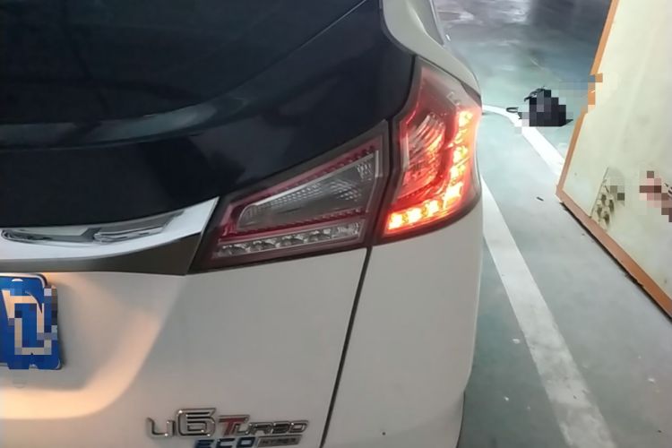 Used Luxgen U6 SUV 2015 1.8T Fashion Edition Right Rear Taillight