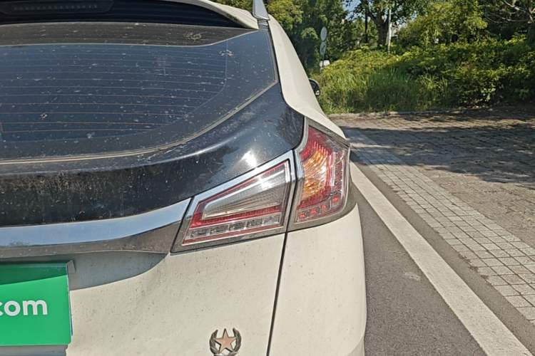 Used Luxgen U6 SUV 2015 1.8T Fashion Edition Right Rear Taillight