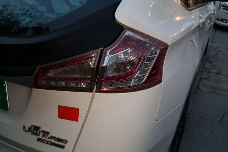 Used Luxgen U6 SUV 2015 1.8T Fashion Edition Right Rear Taillight