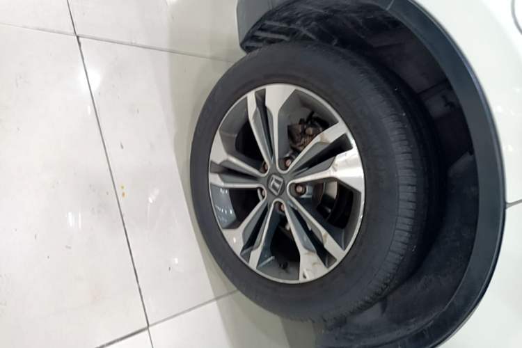 Used Luxgen U6 SUV 2015 1.8T Enhanced Charm Edition Right Rear Wheel Hub