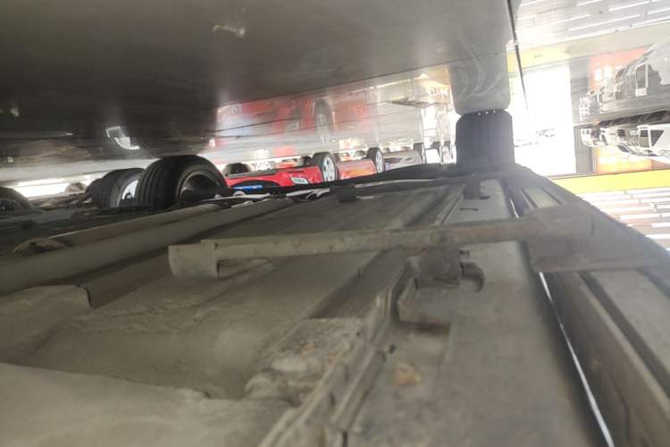 Used Luxgen U6 SUV 2015 1.8T ZhiZun Model Right Side Sill