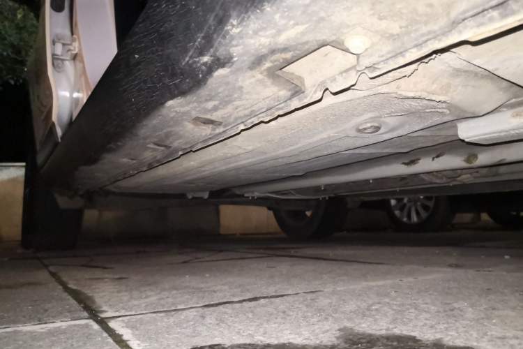Used Luxgen U6 SUV 2015 1.8T Fashion Edition Right Side Sill