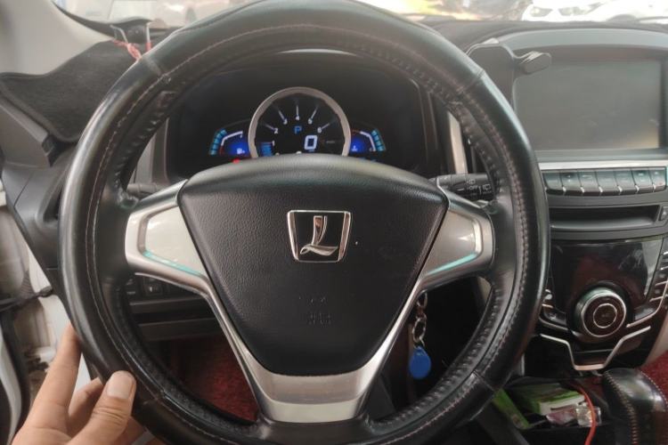 Used Luxgen U6 SUV 2015 1.8T Fashion Edition Steering Wheel