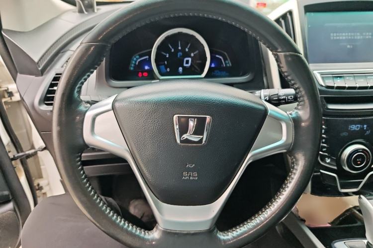 Used Luxgen U6 SUV 2015 1.8T Fashion Edition Steering Wheel