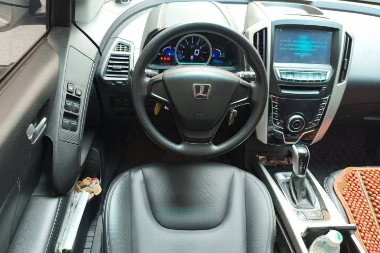 Used Luxgen U6 SUV 2015 1.8T New Innovation Upgrade Steering Wheel