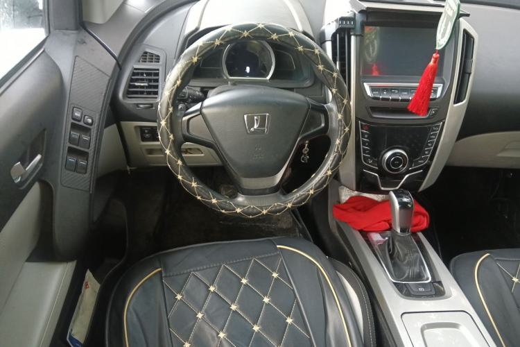 Used Luxgen U6 SUV 2015 1.8T Charm Model Steering Wheel